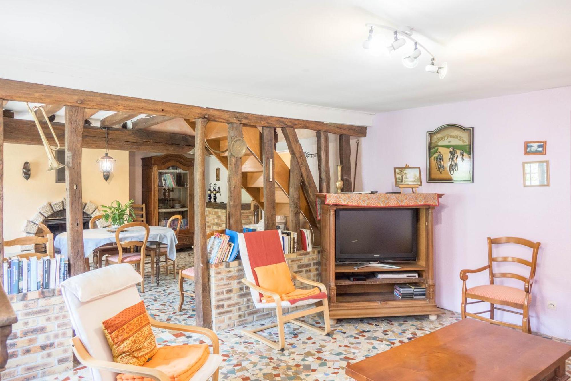Chantilly ,Petit Dejeuner Et Table D'Hotes Possible Noyers  Екстериор снимка